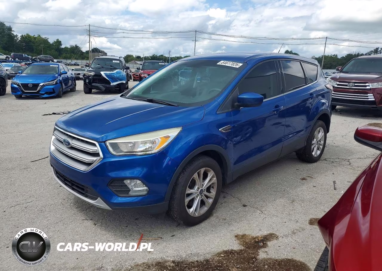 2017 FORD ESCAPE SE