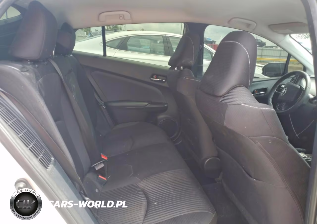2022 Toyota Prius Prime Le VIN:JTDKAMFPXN3215490 - 10