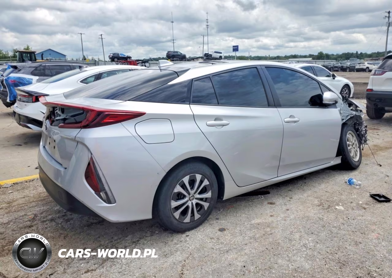 2022 Toyota Prius Prime Le VIN:JTDKAMFPXN3215490 - 3