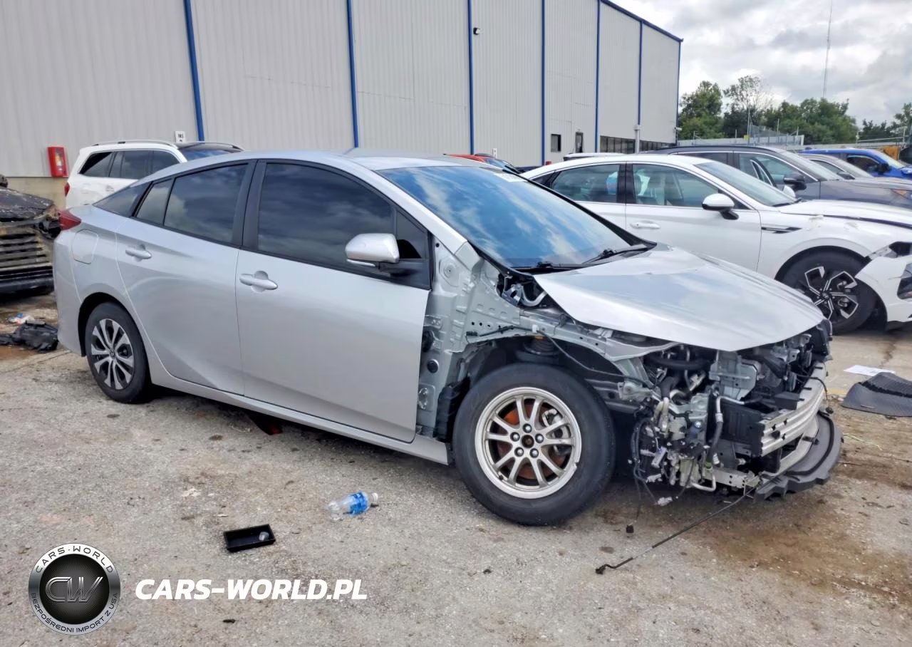 2022 Toyota Prius Prime Le VIN:JTDKAMFPXN3215490 - 4