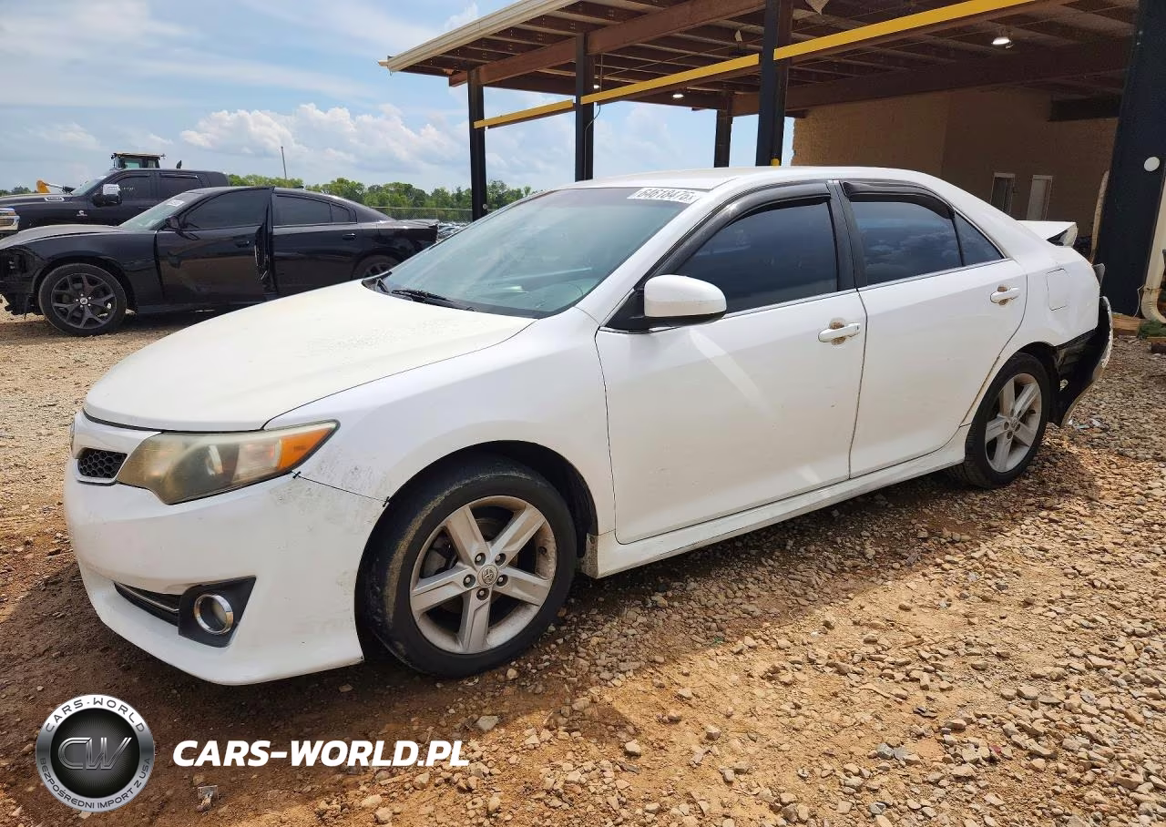 2013 Toyota Camry Se – zdjęcie 1 z 12