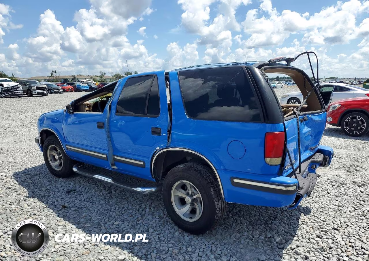 1999 Chevrolet Blazer VIN:1GNCS13W4XK149062 - 2