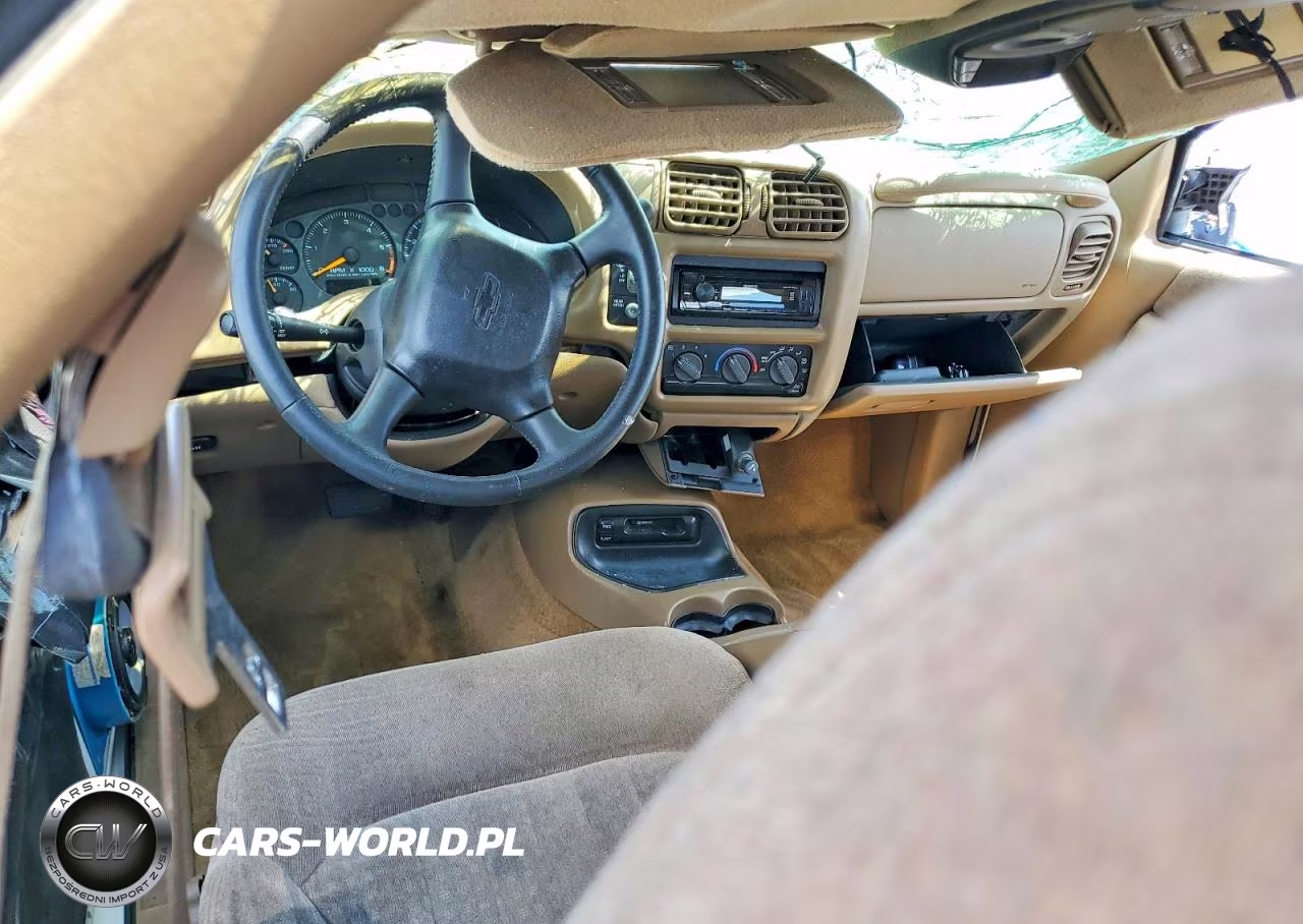 1999 Chevrolet Blazer VIN:1GNCS13W4XK149062 - 8