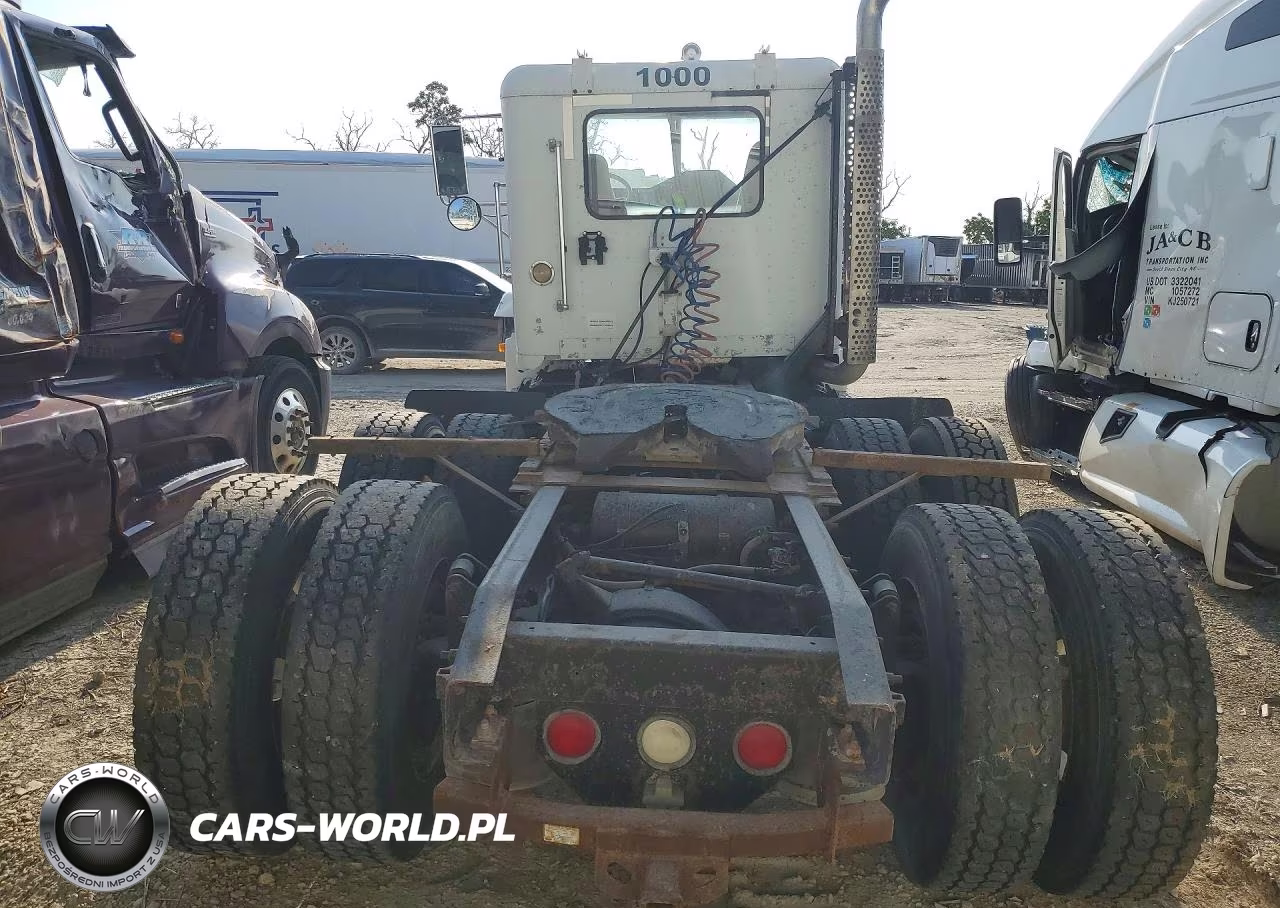 2000 Freightliner Fld120 Semi Truck VIN:1FUYDDYB1YDF18297 - 6