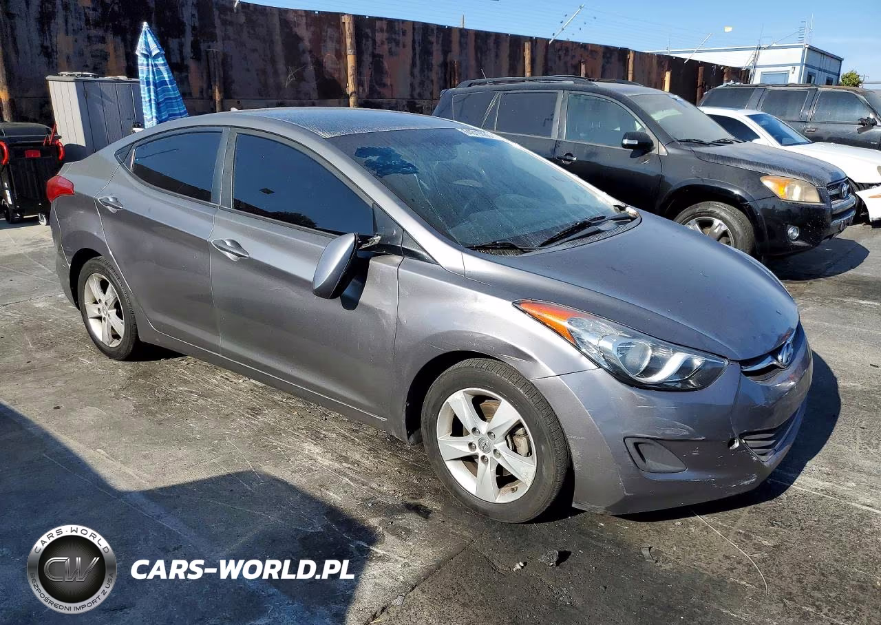 2013 Hyundai Elantra Gls VIN:5NPDH4AEXDH277808 - 4