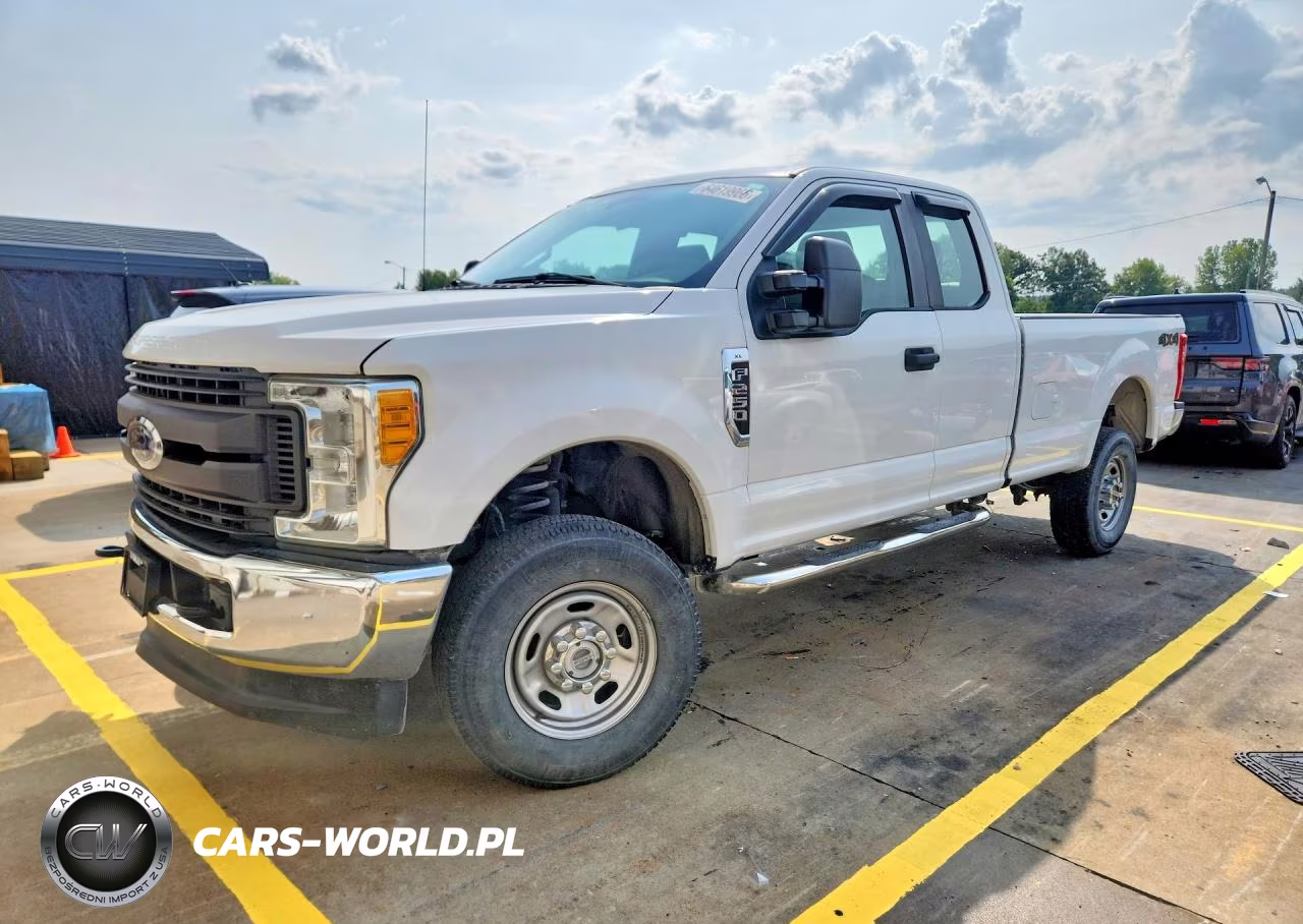 2017 Ford F250 Super Duty VIN:1FT7X2B66HEC19549 - 1
