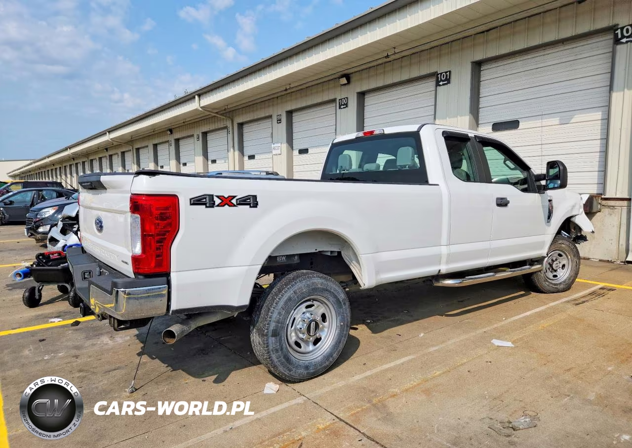 2017 Ford F250 Super Duty VIN:1FT7X2B66HEC19549 - 3