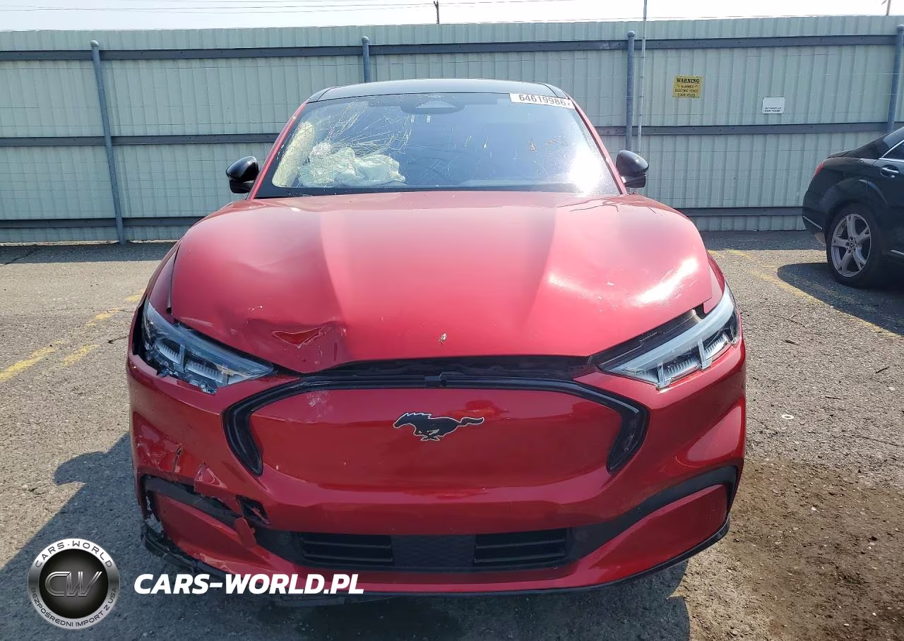 2023 Ford Mustang Mach-E Premium VIN:3FMTK3R72PMA69252 - 5
