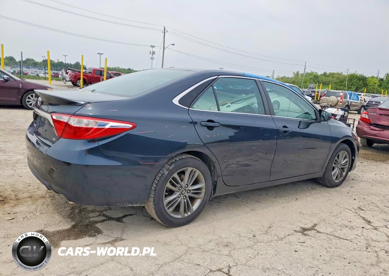 2017 Toyota Camry Se VIN:4T1BF1FK1HU451489 - 3