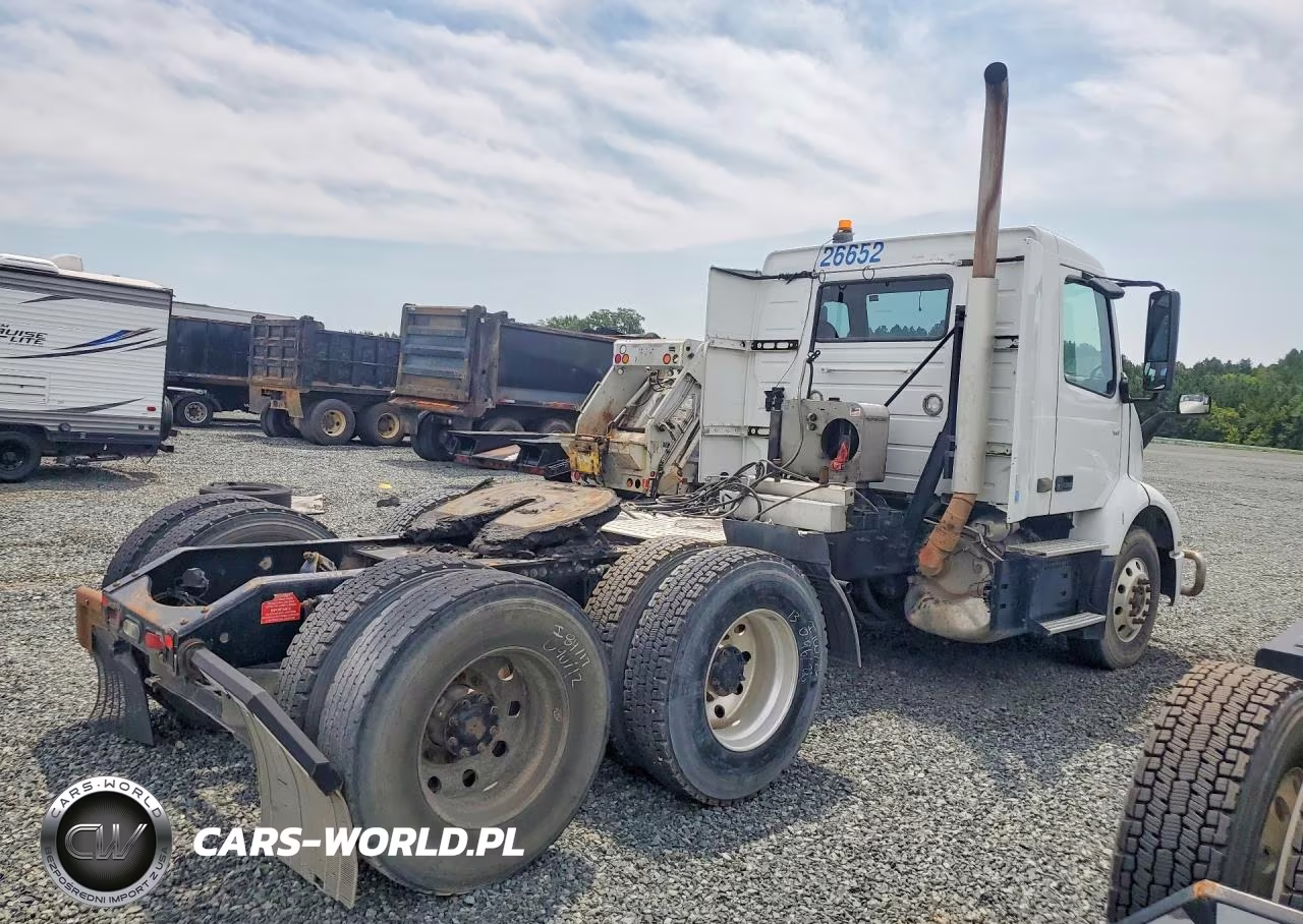 2019 Volvo Vnr Semi Truck VIN:4V4WC9EH0KN906986 - 3
