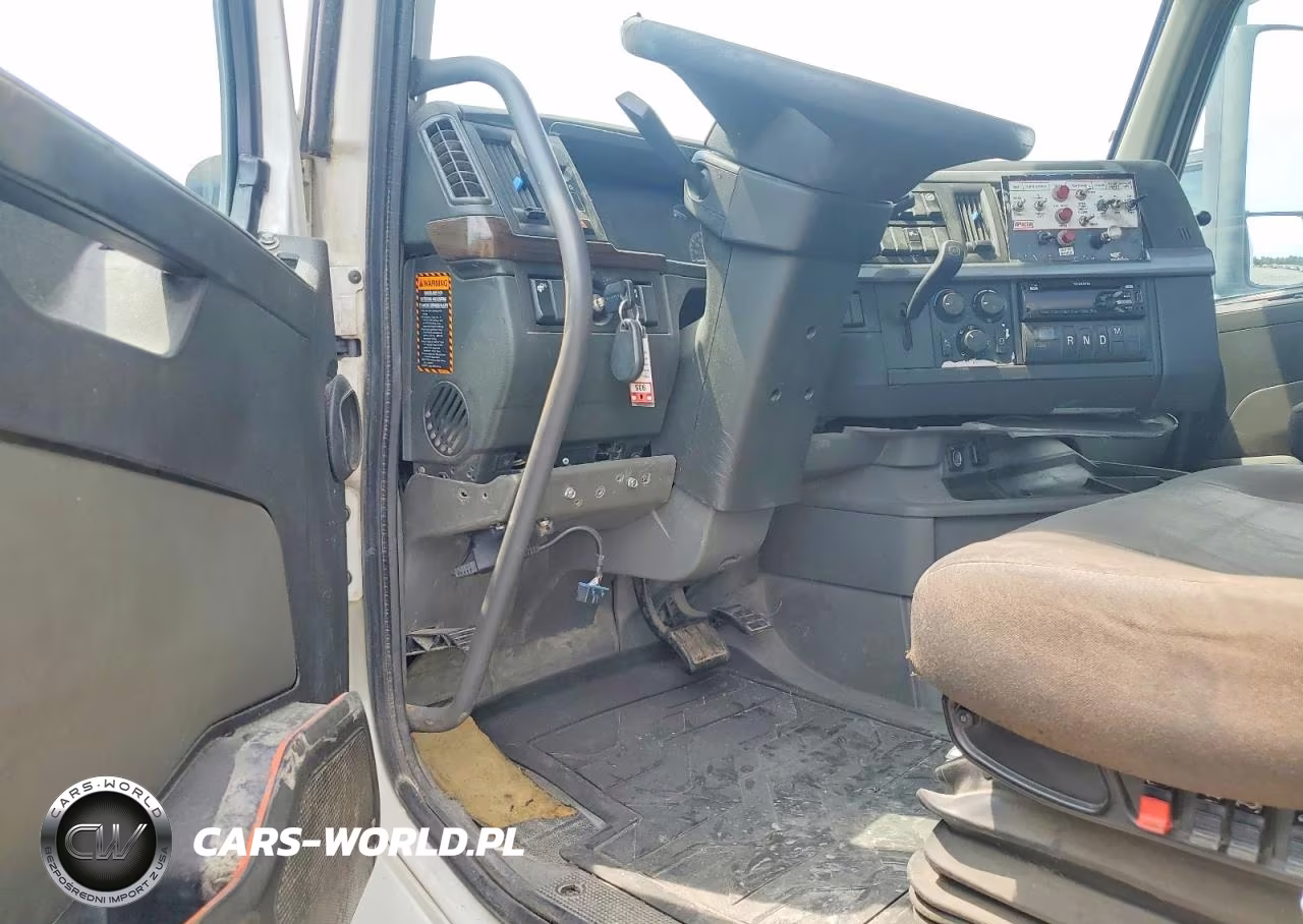 2019 Volvo Vnr Semi Truck VIN:4V4WC9EH0KN906986 - 8
