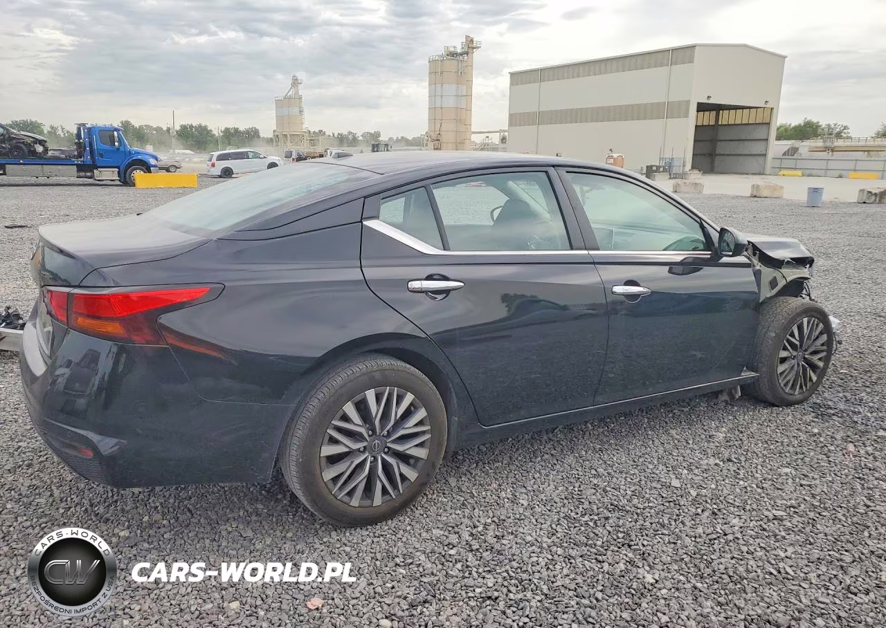 2025 Nissan Altima Sv VIN:1N4BL4DVXSN306759 - 3