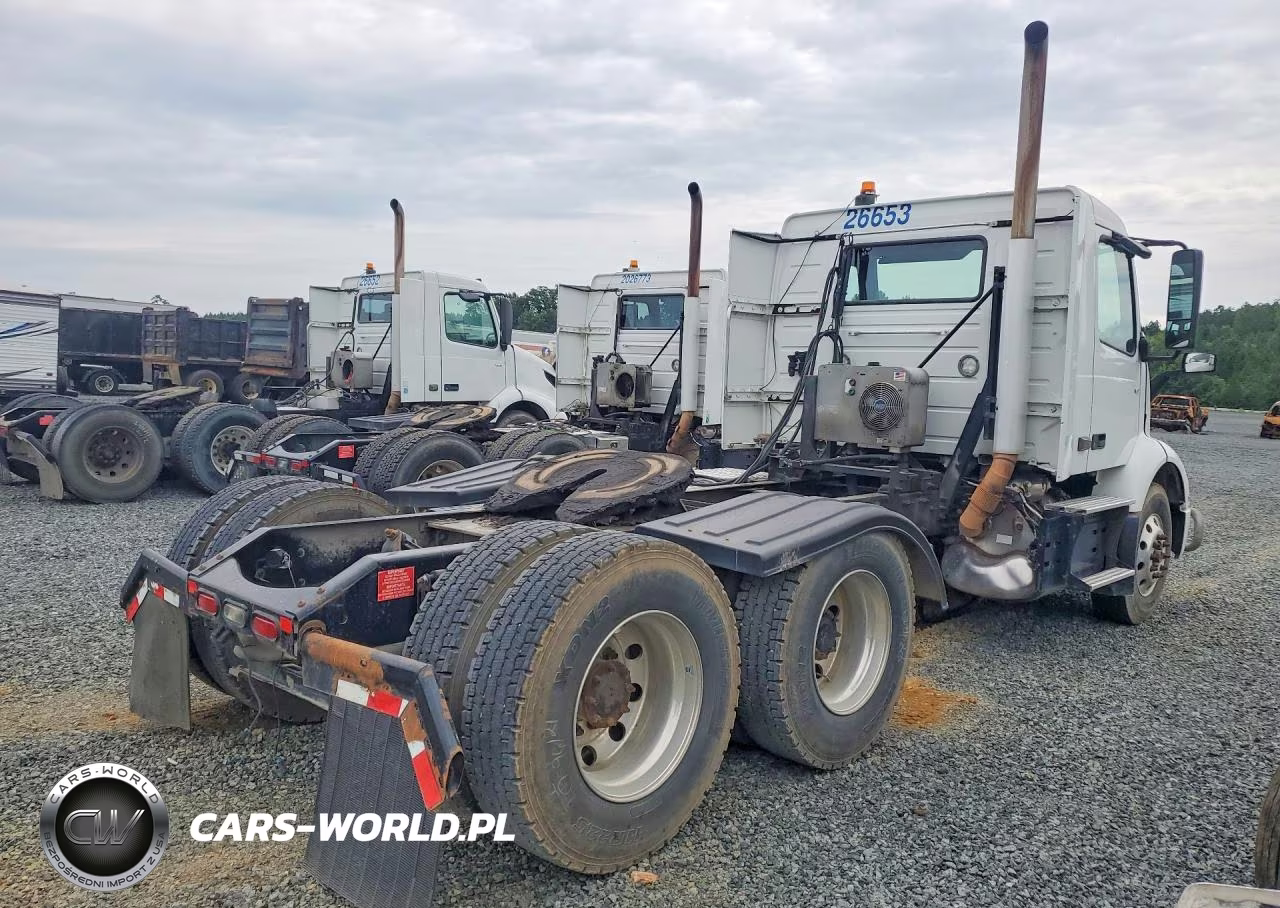 2019 Volvo Vnr Semi Truck VIN:4V4WC9EH2KN906987 - 3
