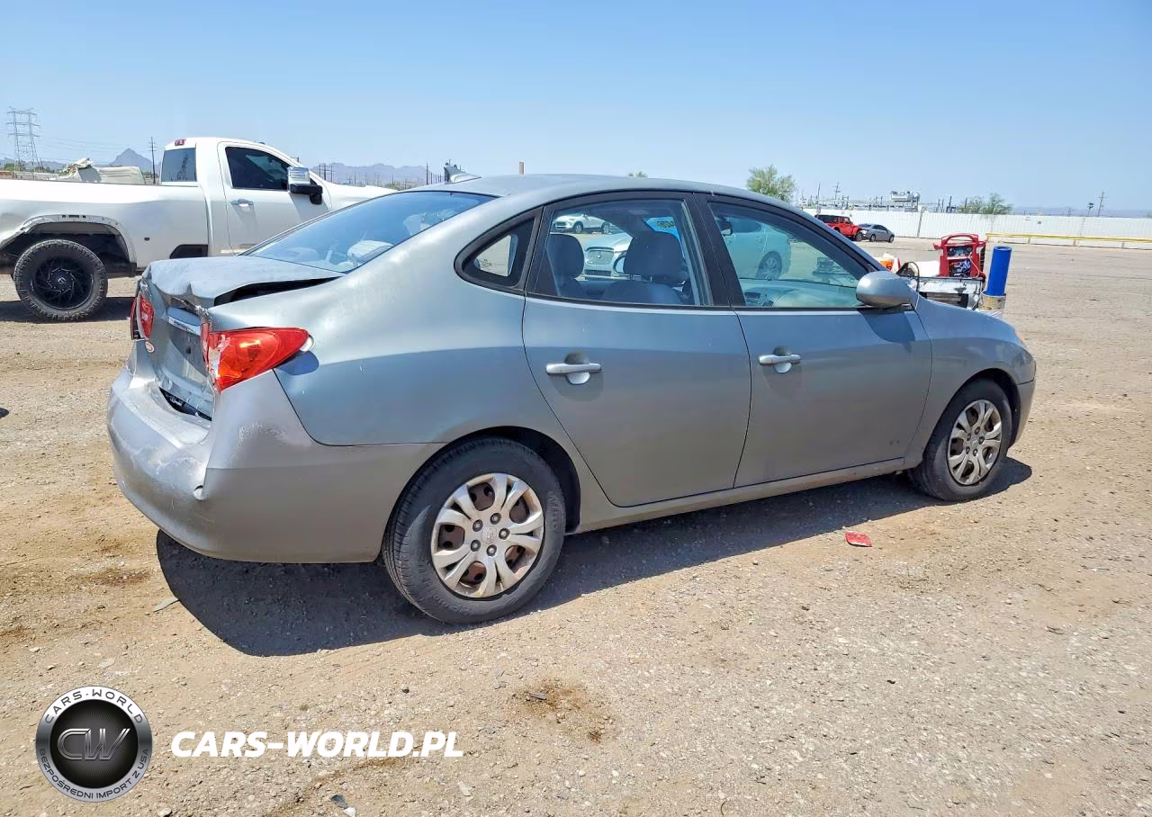 2010 Hyundai Elantra Gls VIN:KMHDU4AD3AU938613 - 3