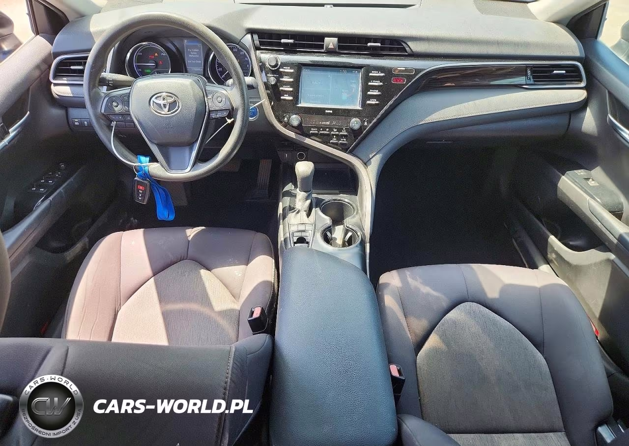 2020 Toyota Camry Le VIN:4T1C31AK7LU545454 - 8