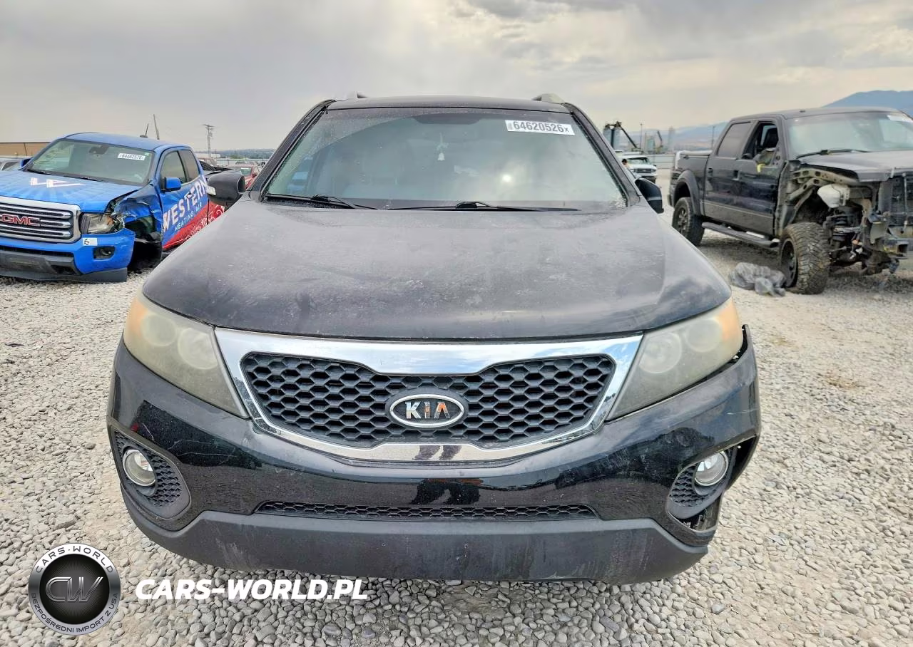 2011 Kia Sorento Lx VIN:5XYKT3A16BG149812 - 5