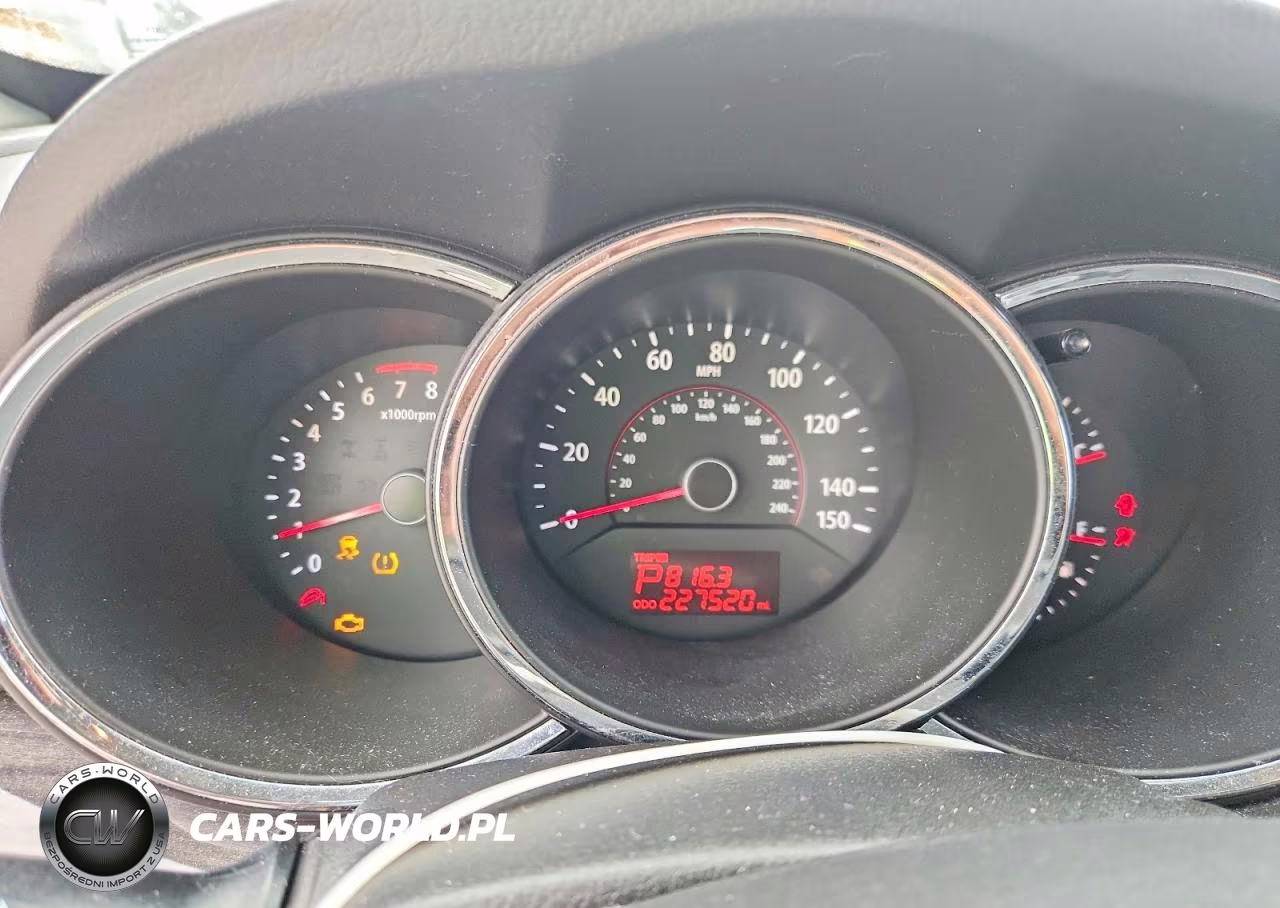 2011 Kia Sorento Lx VIN:5XYKT3A16BG149812 - 9