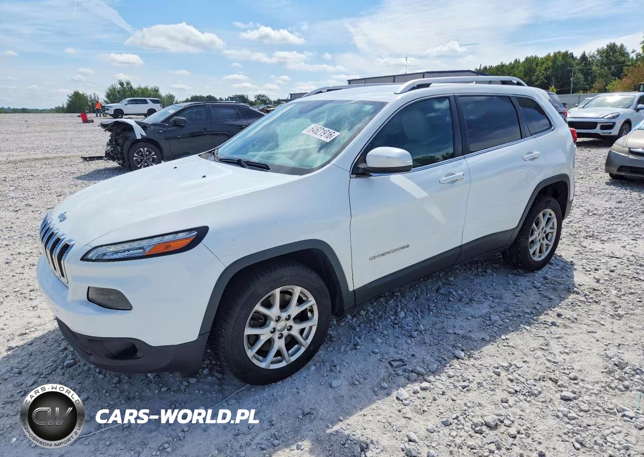 2015 Jeep Cherokee Latitude VIN:1C4PJLCB9FW532850 - 1