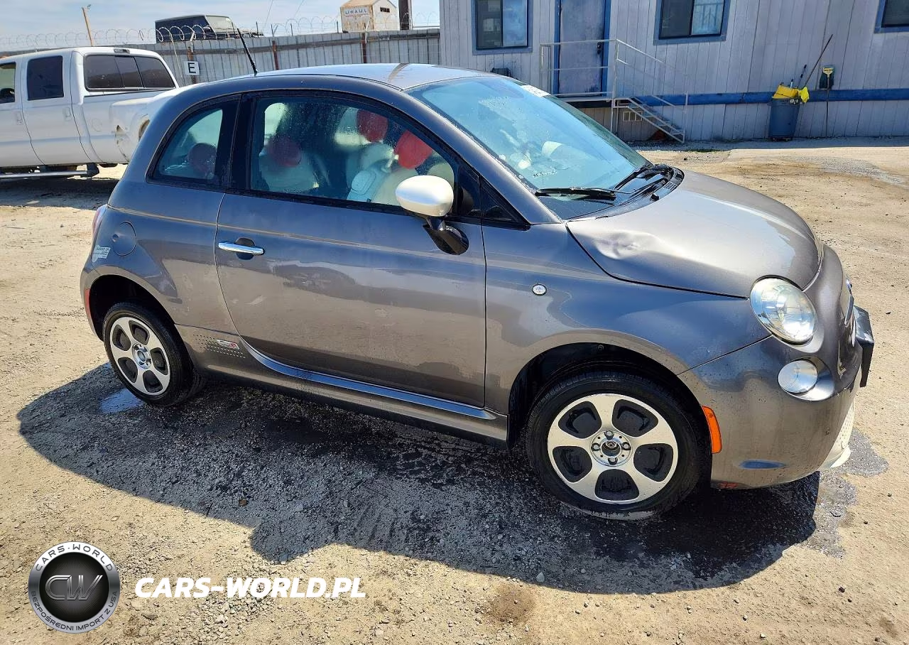 2013 Fiat 500 Electric VIN:3C3CFFGEXDT752656 - 4