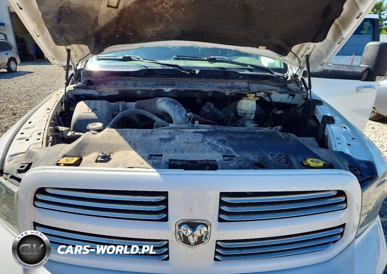 2014 Ram 1500 Sport VIN:1C6RR7MT0ES324904 - 11