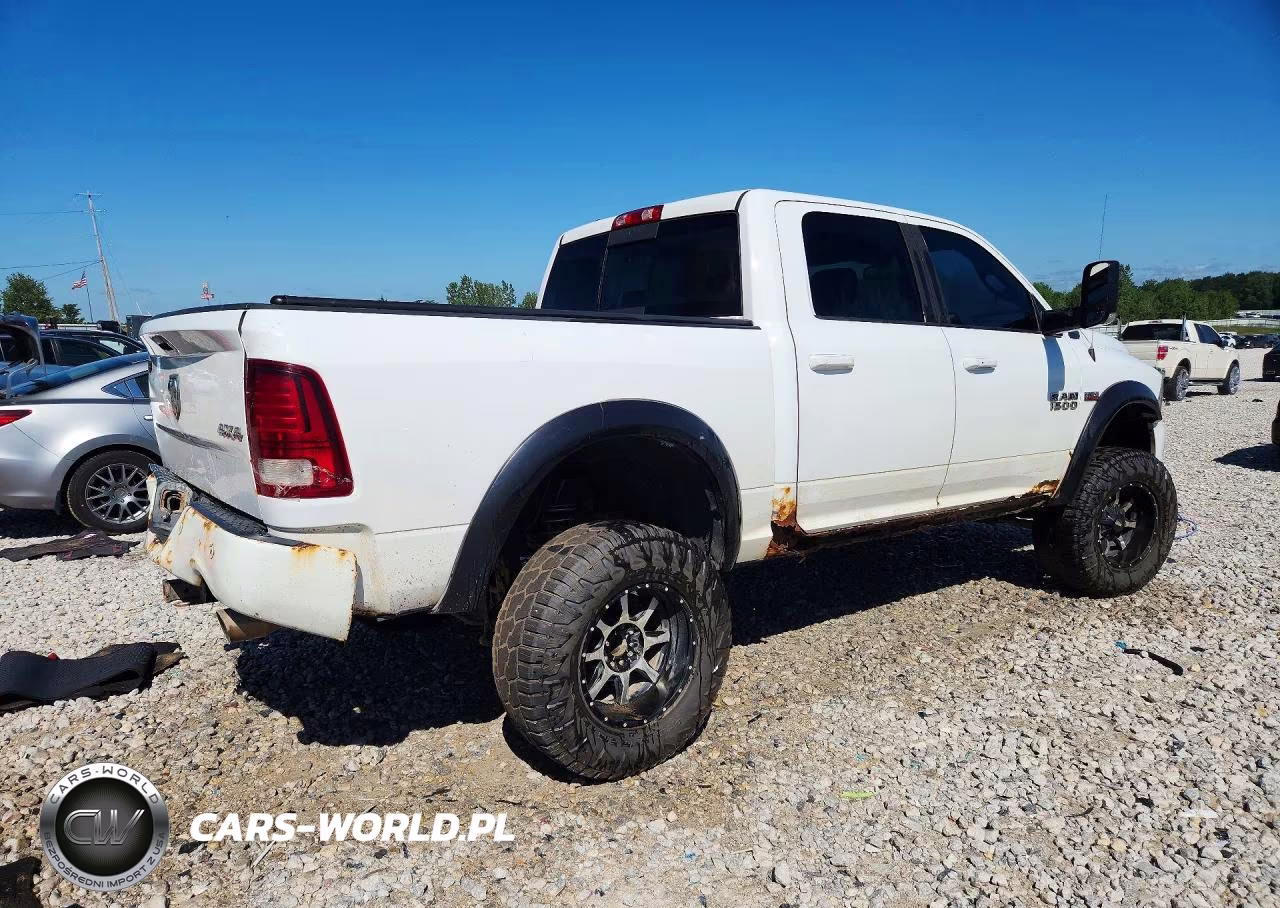 2014 Ram 1500 Sport VIN:1C6RR7MT0ES324904 - 3