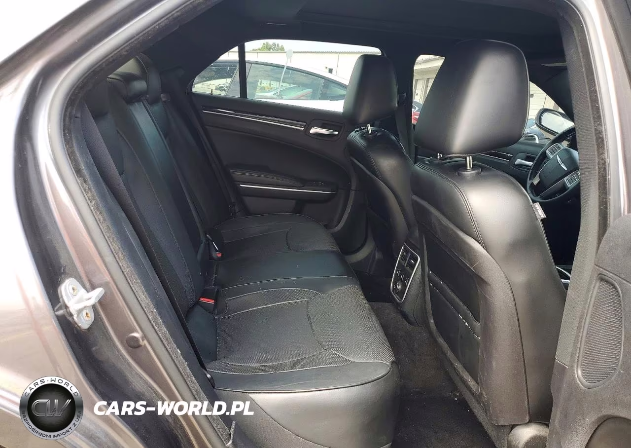 2014 Chrysler 300 VIN:2C3CCAEG1EH322900 - 10
