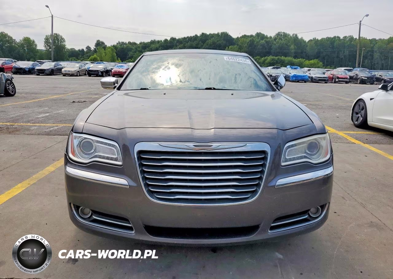 2014 Chrysler 300 VIN:2C3CCAEG1EH322900 - 5