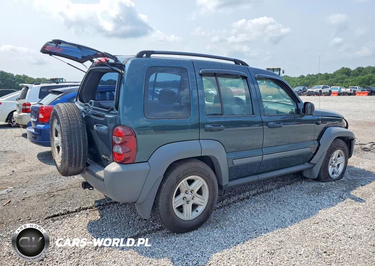 2005 Jeep Liberty Sport VIN:1J4GL48K95W653511 - 3