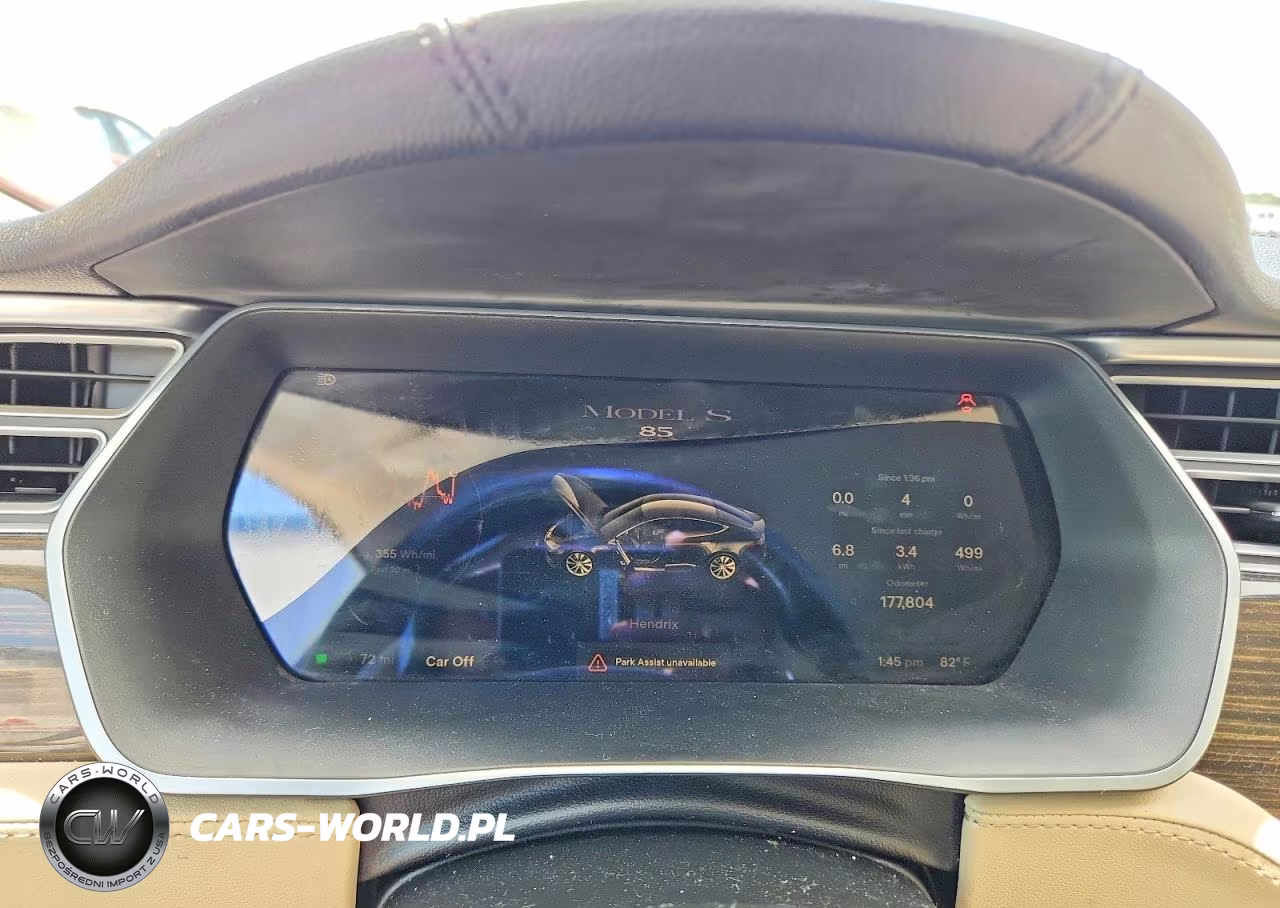 2014 Tesla Model S VIN:5YJSA1H15EFP62239 - 9