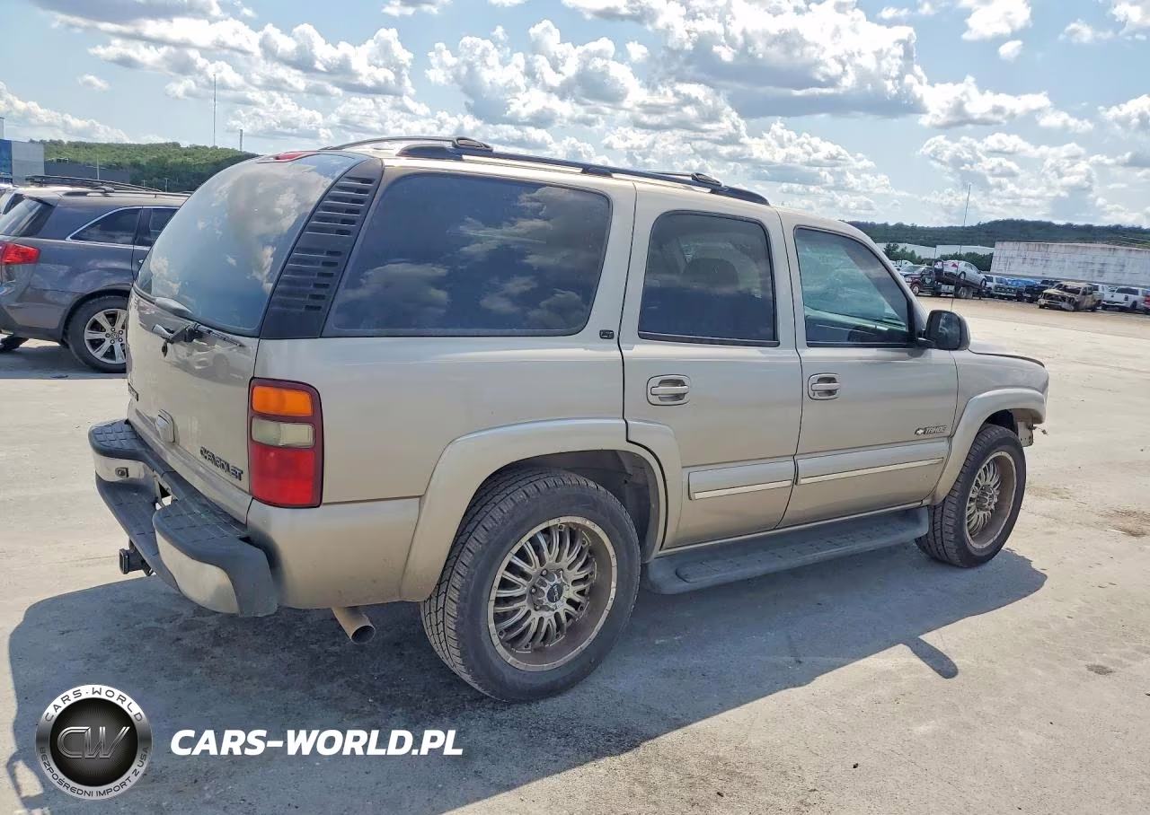 2002 Chevrolet Tahoe C1500 VIN:1GNEC13Z32R236970 - 3