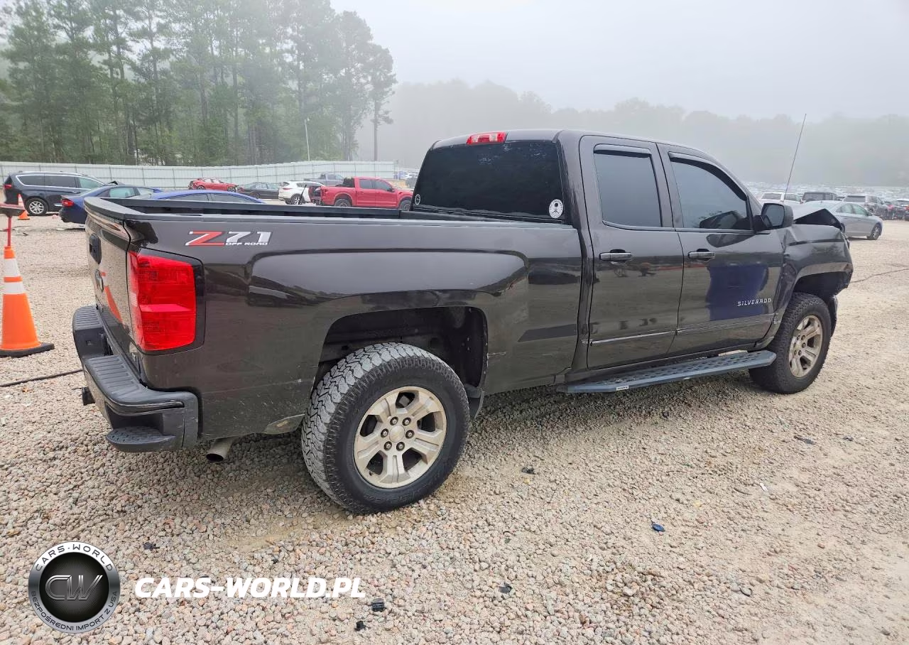 2018 Chevrolet Silverado K1500 Lt VIN:1GCVKREC4JZ172195 - 3