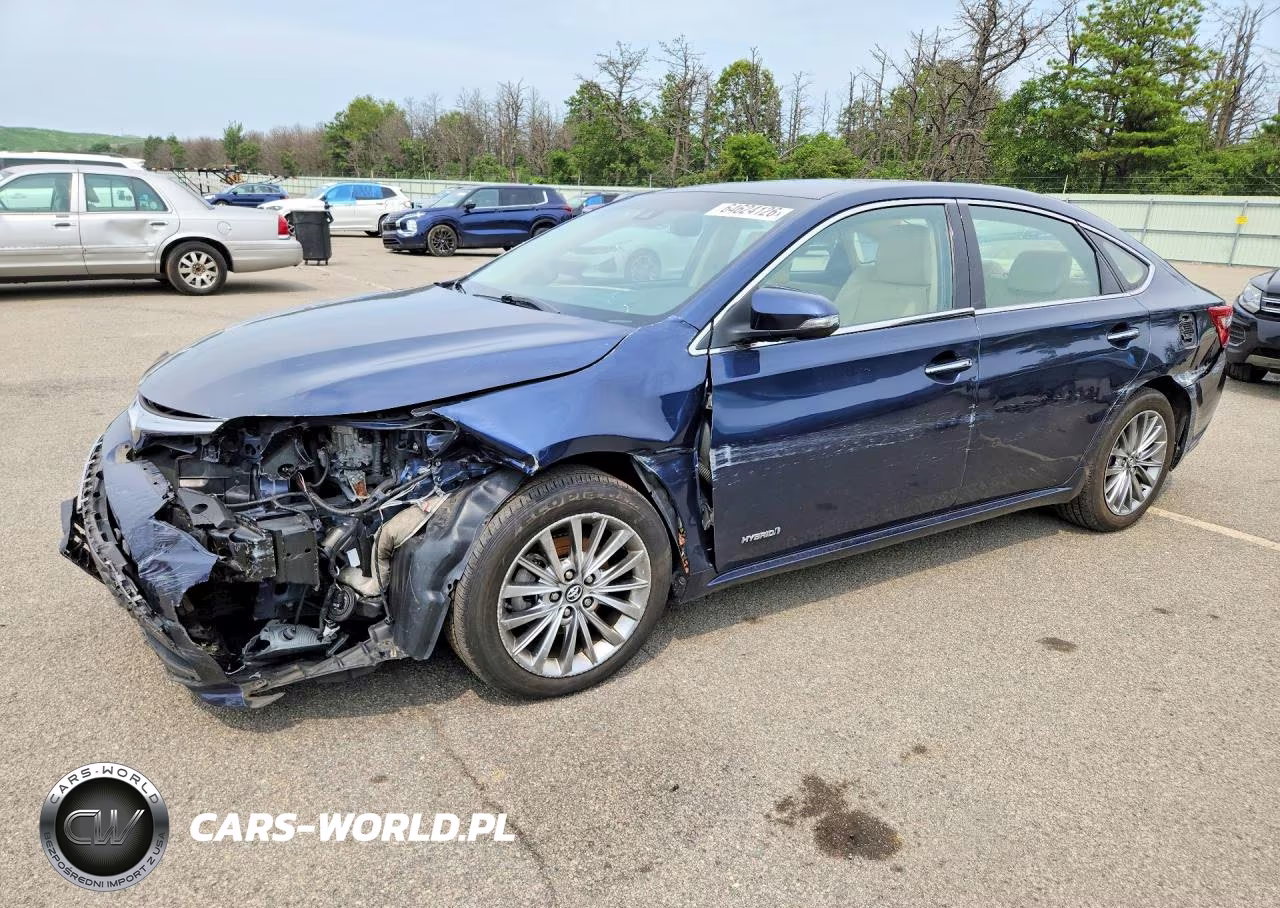 2018 Toyota Avalon Hybrid Limited