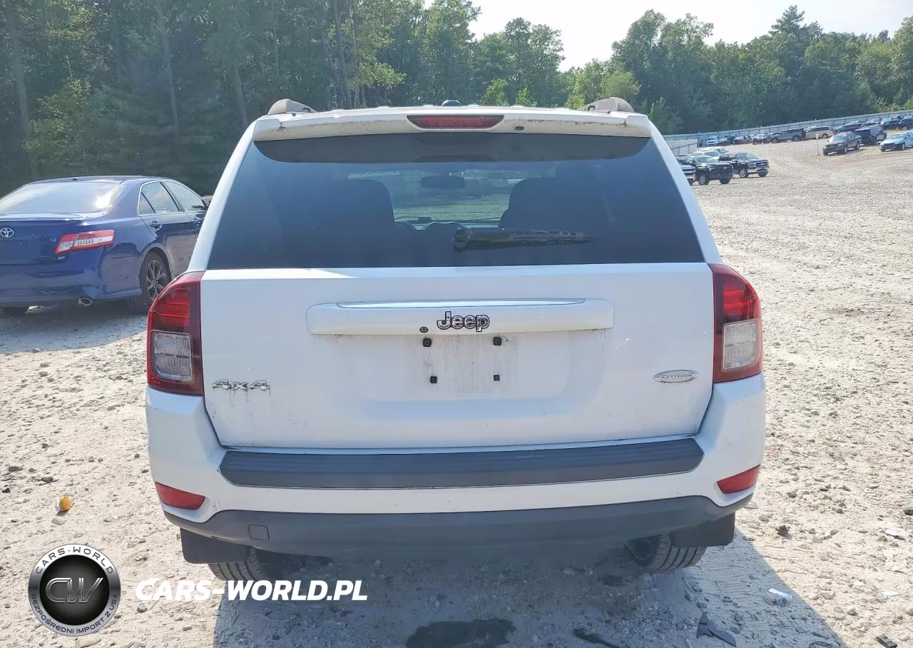 2014 Jeep Compass Latitude VIN:1C4NJDEB9ED661272 - 6