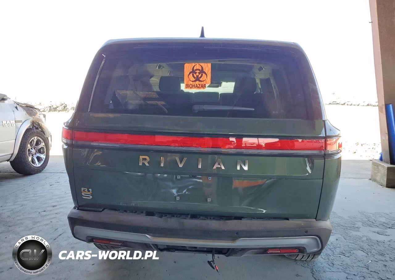2023 Rivian R1S Adventure VIN:7PDSGABA1PN030162 - 6