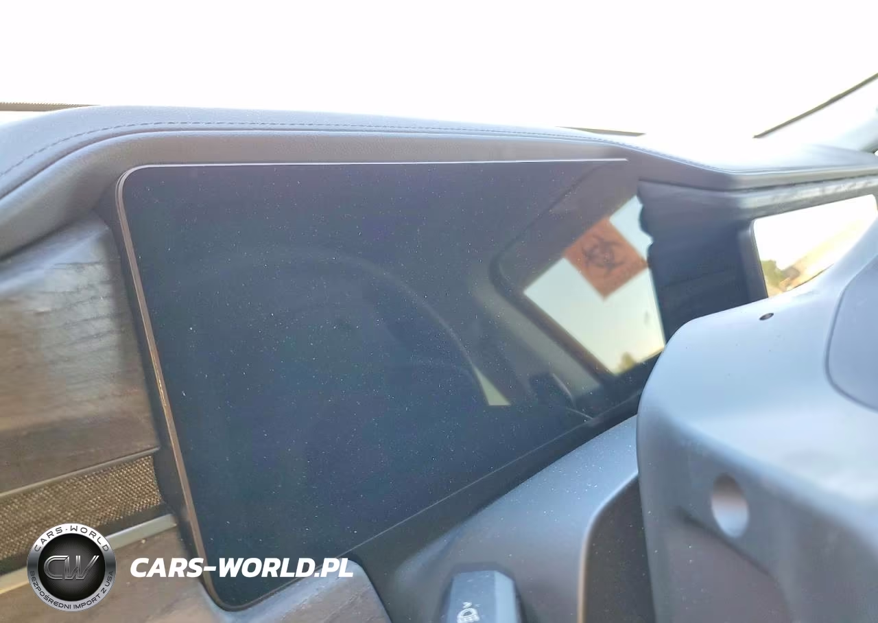 2023 Rivian R1S Adventure VIN:7PDSGABA1PN030162 - 9
