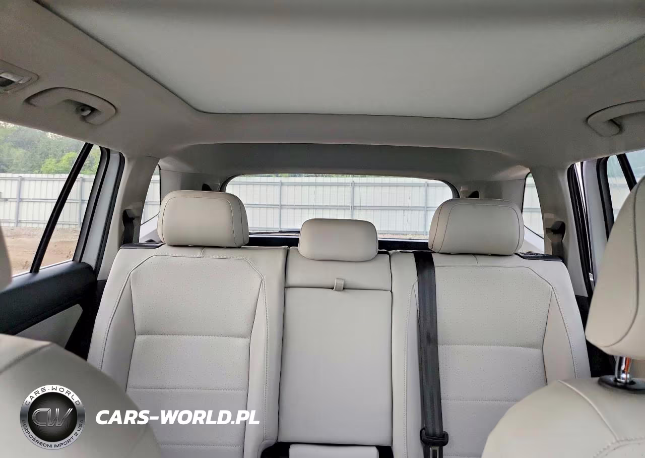 2018 Volkswagen Tiguan Se VIN:3VV3B7AX4JM001020 - 10