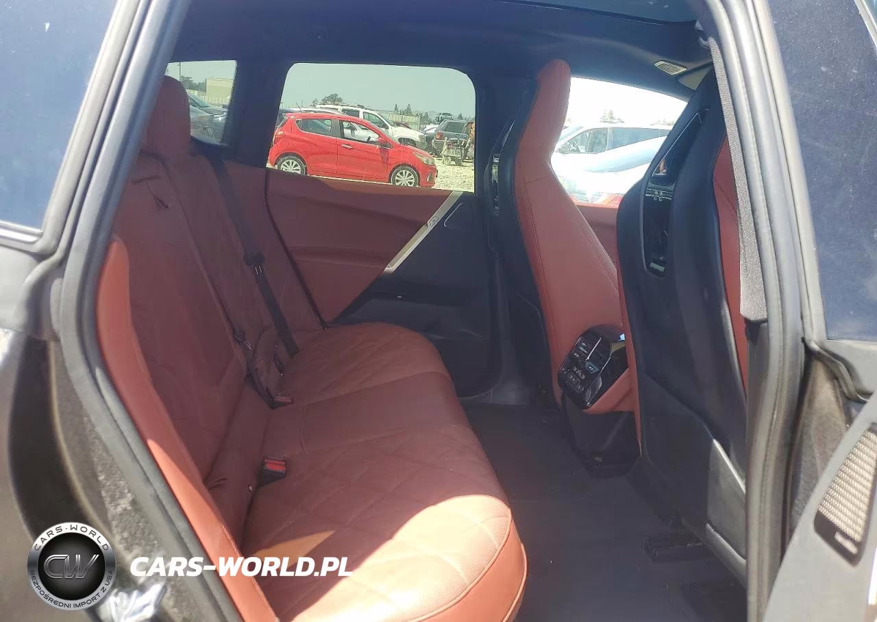2023 BMW Ix xDrive50 VIN:WB523CF0XPCM57802 - 11