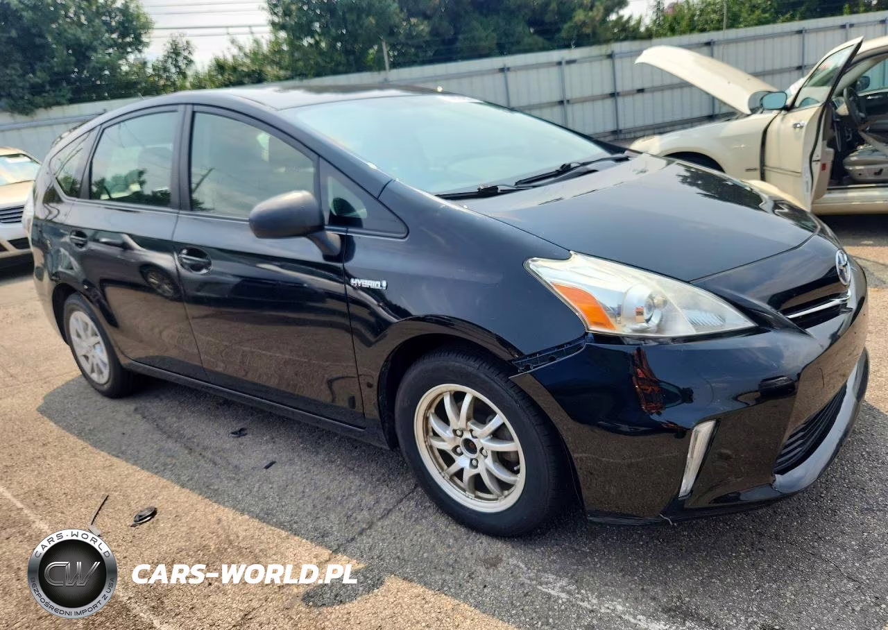 2012 Toyota Prius V Three VIN:JTDZN3EU3C3065384 - 4