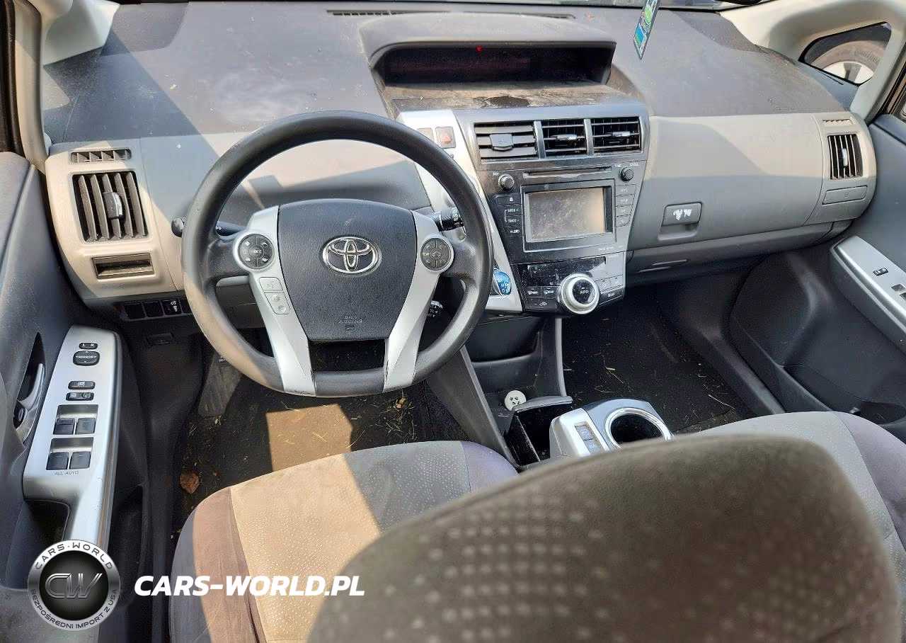 2012 Toyota Prius V Three VIN:JTDZN3EU3C3065384 - 8