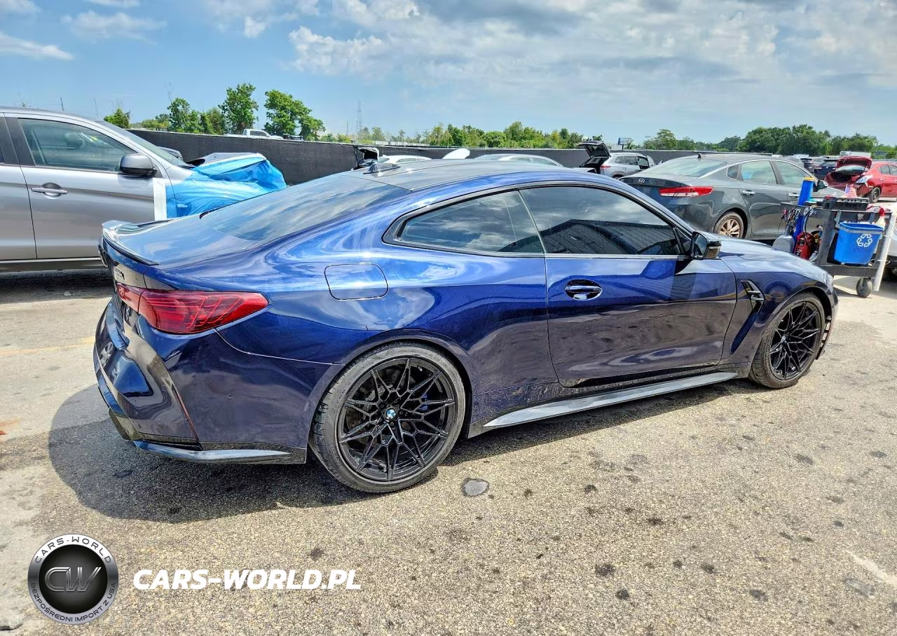 2025 BMW M4 Competition xDrive VIN:WBS33HK08SCT35579 - 3