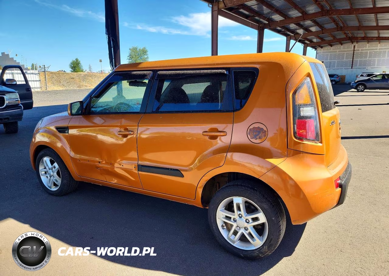2011 Kia Soul + VIN:KNDJT2A20B7207120 - 2