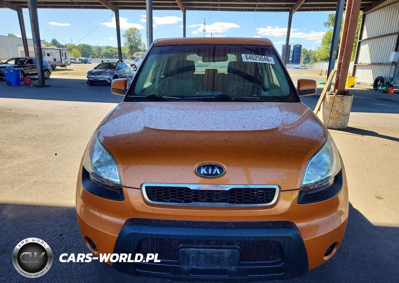 2011 Kia Soul + VIN:KNDJT2A20B7207120 - 5