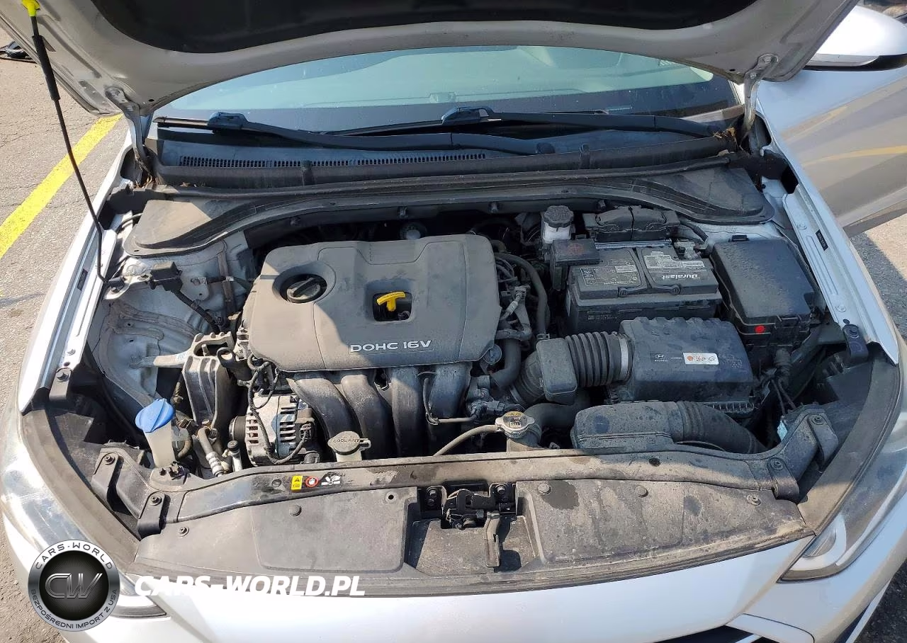 2018 Hyundai Elantra Value Edition VIN:5NPD84LF7JH341384 - 11