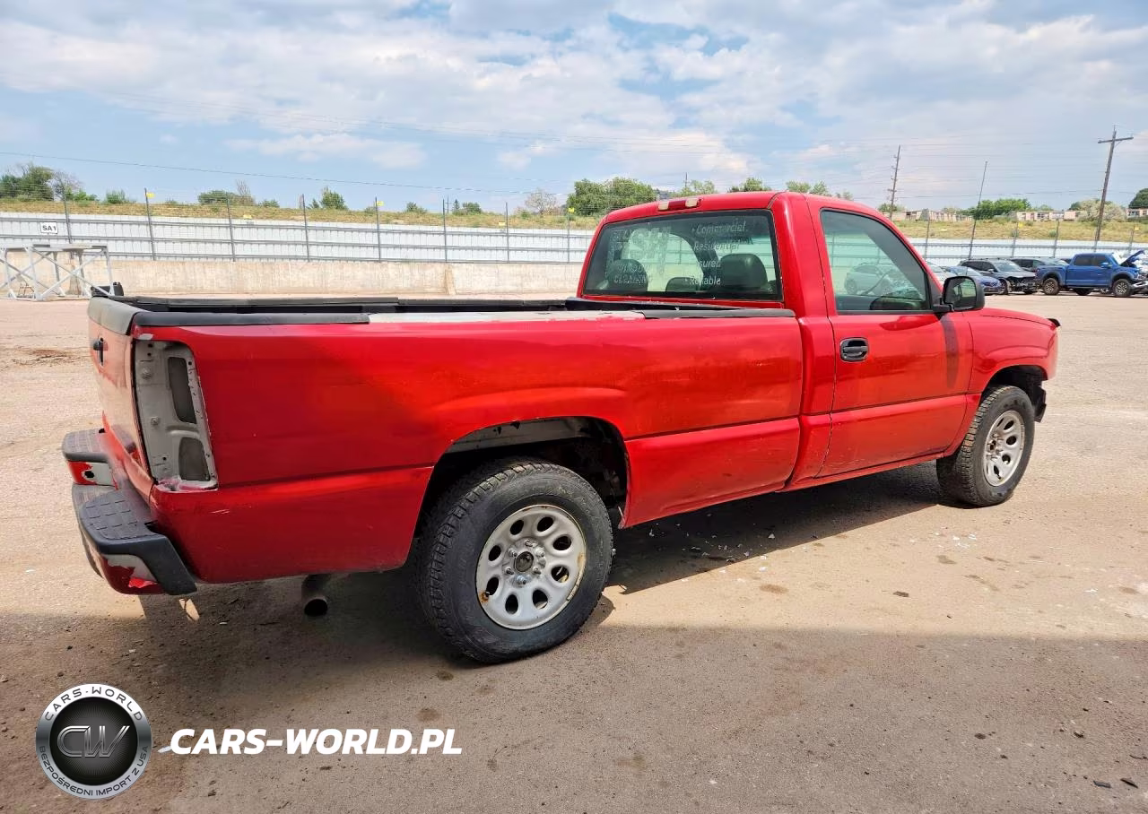 2005 Chevrolet Silverado C1500 VIN:1GCEC14X55Z315812 - 3