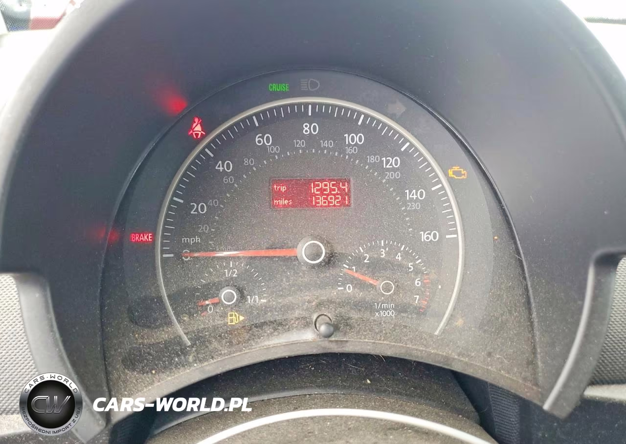 2008 Volkswagen New Beetle S VIN:3VWPW31CX8M525273 - 9