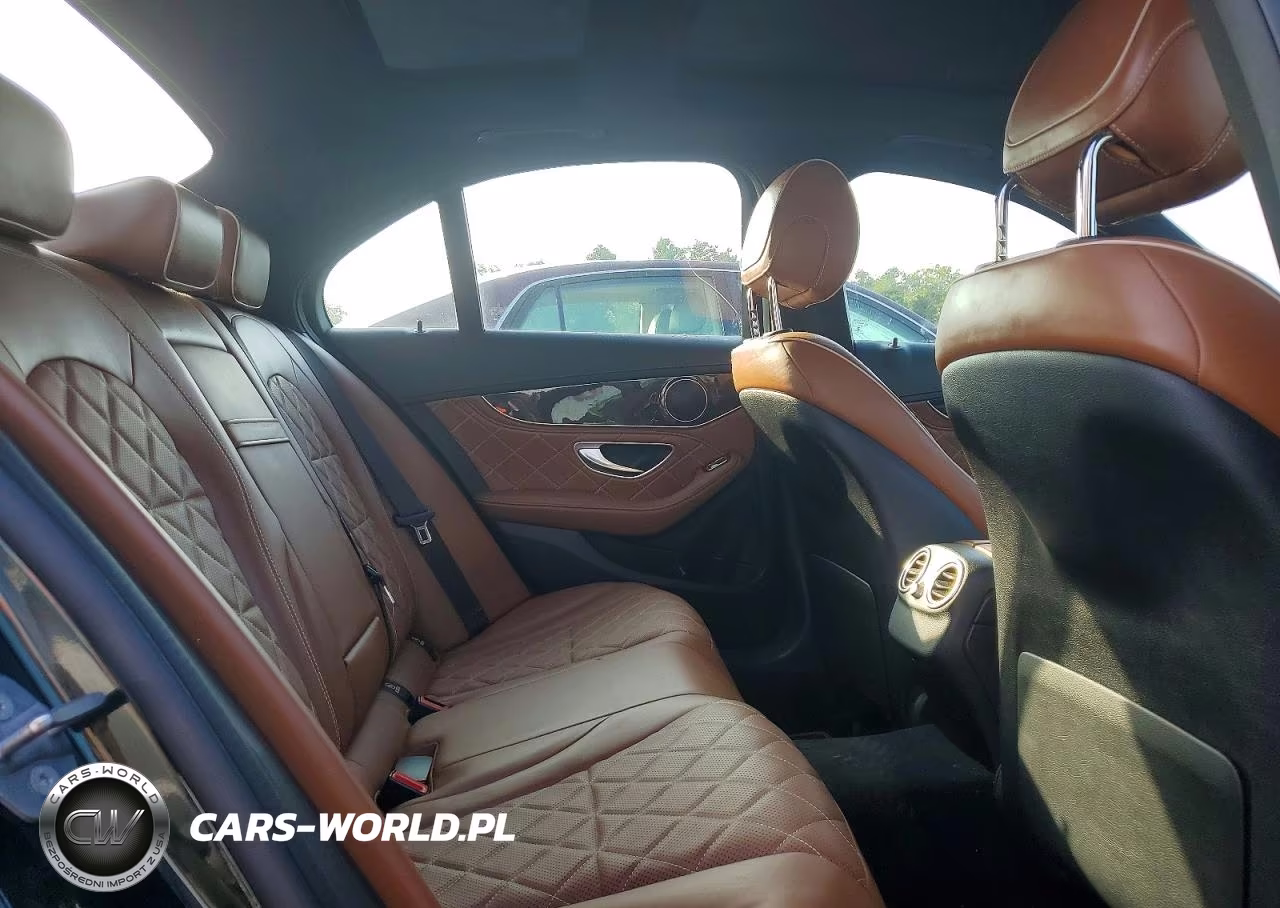 2019 Mercedes-Benz C 300 4Matic VIN:55SWF8EBXKU312606 - 10