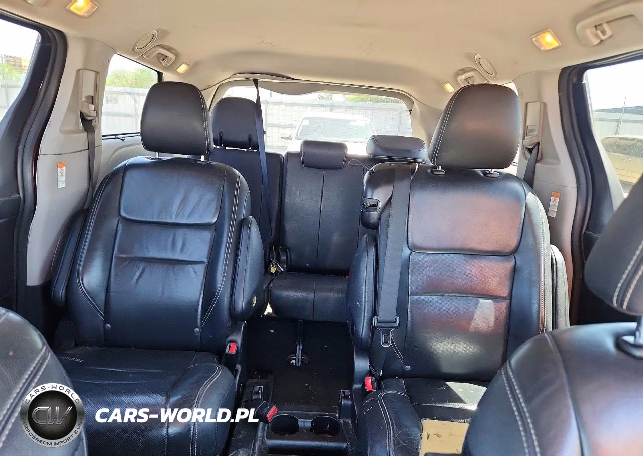 2017 Toyota Sienna Se VIN:5TDXZ3DC9HS770295 - 10