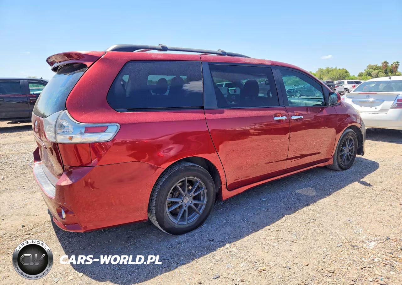 2017 Toyota Sienna Se VIN:5TDXZ3DC9HS770295 - 3