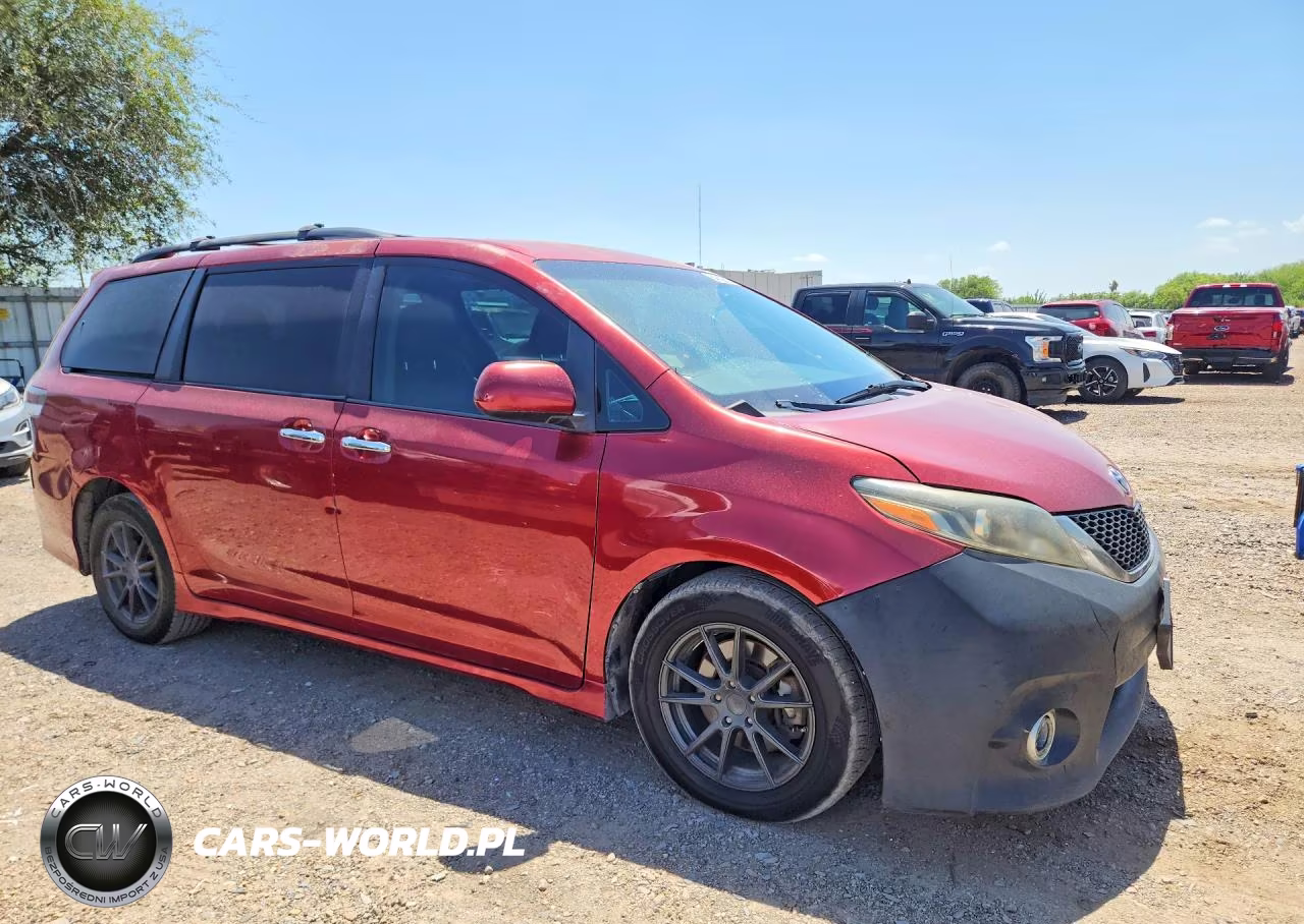 2017 Toyota Sienna Se VIN:5TDXZ3DC9HS770295 - 4