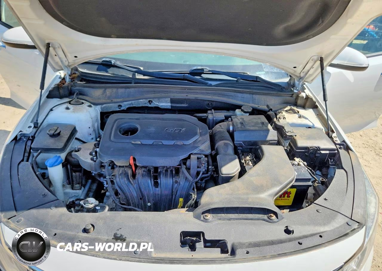 2019 Kia Optima S VIN:5XXGT4L37KG362525 - 11